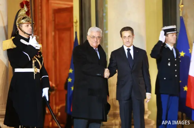 Palestinian President Mahmoud Abbas (Abu Mazen) during meets with French President, Sarkozy, In the French capital Paris, On Dec. 13, 2011. Photo by Thaer Ganaim