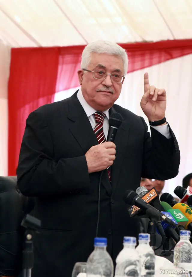 Palestinian President, Mahmoud Abbas (Abu Mazen), lays foundation stone for the construction of the new headquarters of the Embassy of the State of Palestine, in the Egypt capital Cairo, on Apr. 02, 2012. Photo by Thaer...