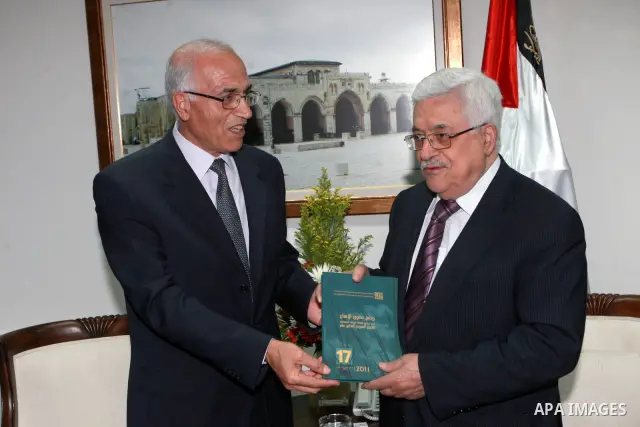 Palestinian President, Mahmoud Abbas (Abu Mazen) meets with the delegation of the Independent Commission for Citizens' Rights in the West Bank city of Ramallah April 8, 2012. Photo by Thaer Ganaim