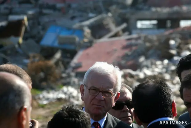 European Union (EU) Parliament President Hans-Gert Poettering inspects the damage of al-Quds hospital in Gaza city on February 23, 2009. A delegation of the European parliament, led by its president Hans Gert Poettering,...