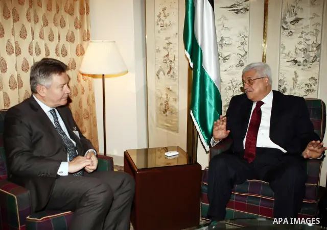 Palestinian President Mahmoud Abbas meets with Belgian Foreign Minister Karel De Gucht in New York City.