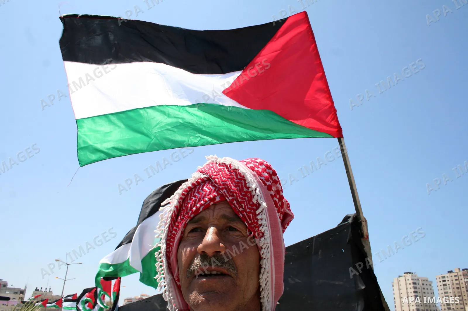 Palestinians attend during festival marking the 61th anniversary of the 'Nakba' (catastrophe) in the Gaza City, 26 April 2009. Palestinians demonstrated across the occupied territories on the 61th anniversary of the 'Nak...