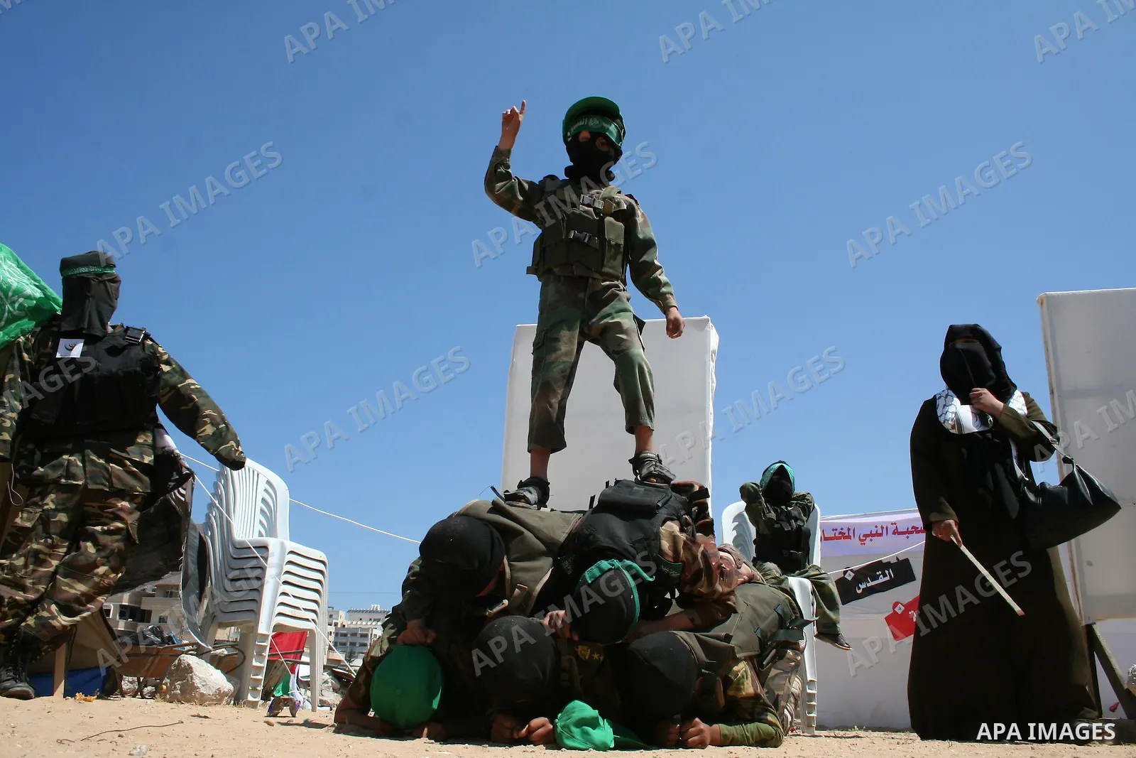 Palestinians attend during festival marking the 61th anniversary of the 'Nakba' (catastrophe) in the Gaza City, 26 April 2009. Palestinians demonstrated across the occupied territories on the 61th anniversary of the 'Nak...