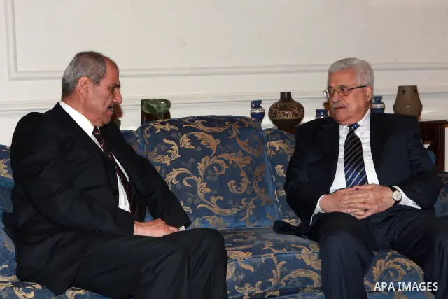 Palestinian President, Mahmoud Abbas (Abu Mazen) meets with Jordanian Prime Minister Fayez Tarawneh, in Amman, on May 29,2012. Photo by Thaer Ganaim