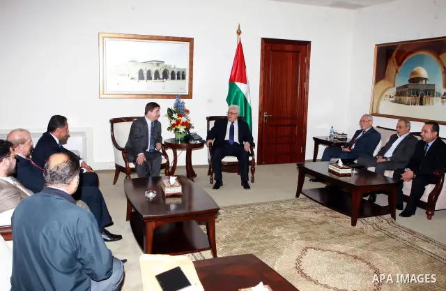 Palestinian President Mahmoud Abbas (Abu Mazen) meets with delegation of Medical Syndicate in the West Bank City of Ramallah on 20 June 2012. Photo by Thaer Ganaim