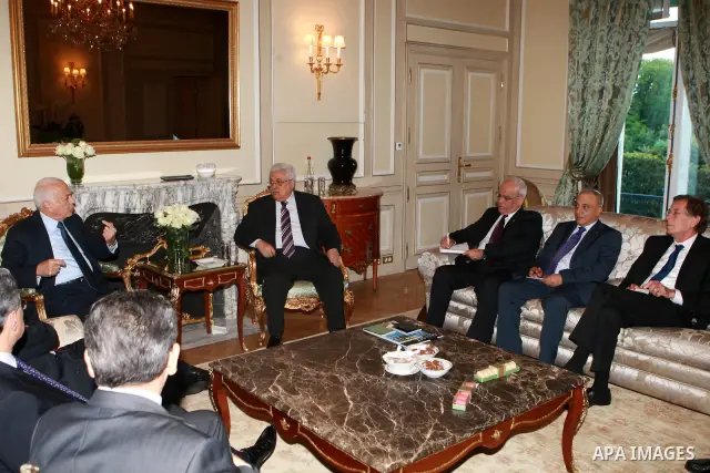 Palestinian President Mahmoud Abbas (Abu Mazen) meets with the secretary-general of the Arab League in Paris July 06, 2012. Photo by Thaer Ganaim