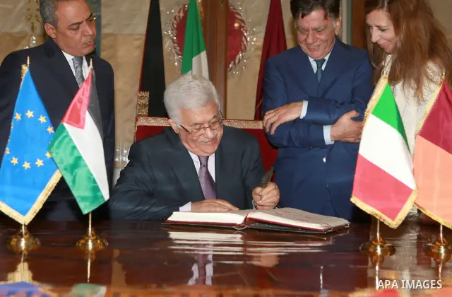Palestinian President, Mahmoud Abbas (Abu Mazen) meets with the mayor of Rome in Rome, in July 16, 2012. Photo by Thaer Ganaim