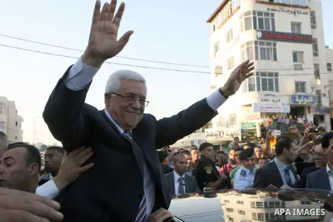 Palestinian President, Mahmoud Abbas (Abu Mazen), access to the West Bank city of Hebron on, Aug. 01, 2012. Photo by Thaer Ganaim