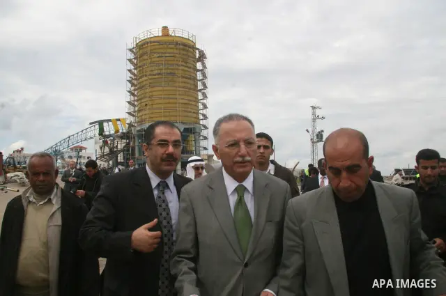 The Head of the Islamic Organization Kamal Oghlo inspect the damaging during Israel's 22-day offensive that ended in January, in the northern Gaza Strip. Ashraf Amra \ apaimages