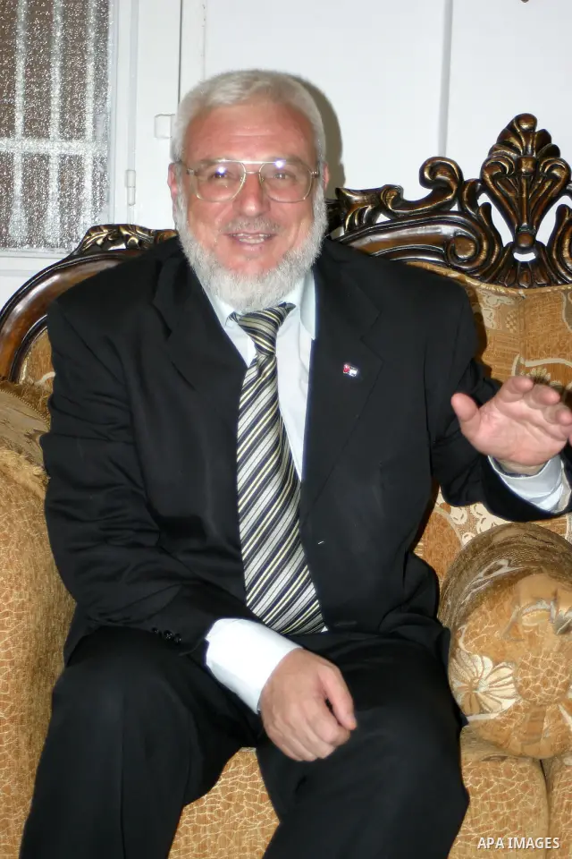 Aziz Dweik at his house in the West Bank city of Hebron June 24, 2009. Israel on Tuesday freed Dweik, the Hamas speaker of the Palestinian parliament, who was jailed for nearly three years as part of a dragnet that dente...