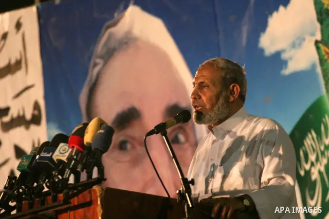 A Senior leader of Hamas Mahmoud Zahar delivers a speech during a religious lecture at El-Shfaai mosque in Gaza on July 28, 2009. Photo By Mohammed Asad