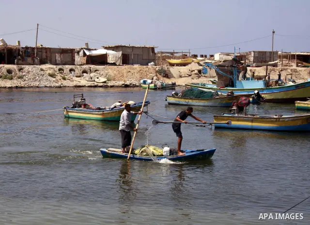 Palestinian fishermen set sail from the port in Gaza City on Sep 2, 2009. The European commission announced a contribution of 13 million Euros to support the job creation program of the (UNRWA) for the fishermen and work...