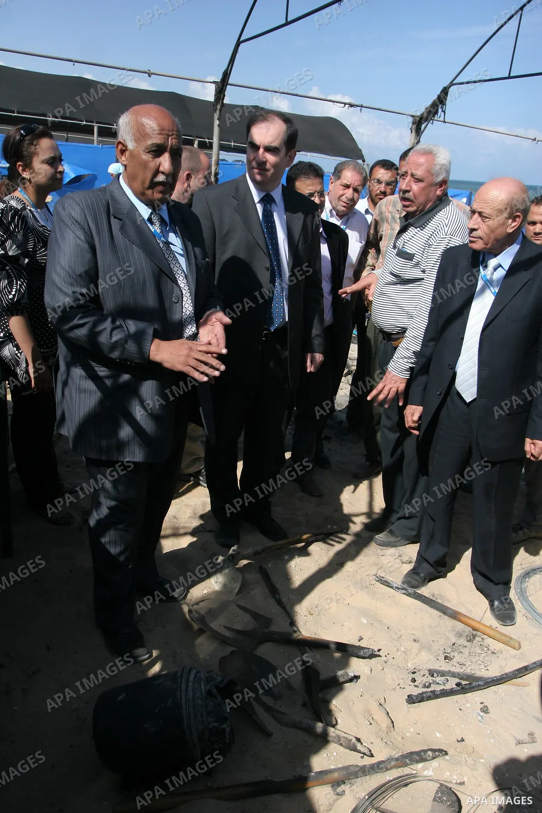 John Ging, Director of Gaza operations for the UN Relief and Works Agency, visits a U.N. run summer camp after it was attacked by masked gunmen in Gaza city May 23, 2010. Masked gunmen attacked the U.N.-run summer camp f...
