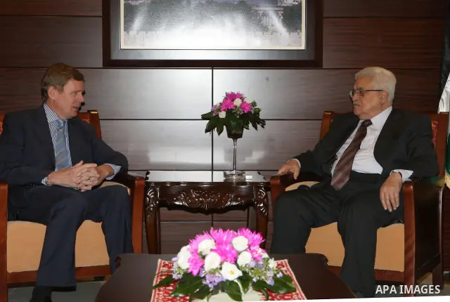 Palestinian President Mahmoud Abbas during a meeting with British General Consul in the West Bank city of Ramallah on June 26, 2010. Photo by Thaer Ganaim