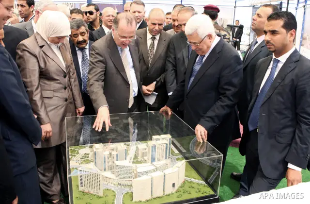 Palestinian President Mahmoud Abbas (Abu Mazen) lays the foundation stone for the project of the Irsal Center in the West Bank city of Ramallah on July 22,2010. Photo by Thaer Ganaim