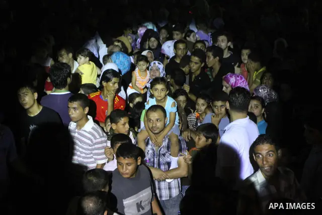 Palestinians attend a concert by Birds of Paradise group during an Islamic song festival in Gaza City on August 3, 2010. Photo by Ashraf Amra