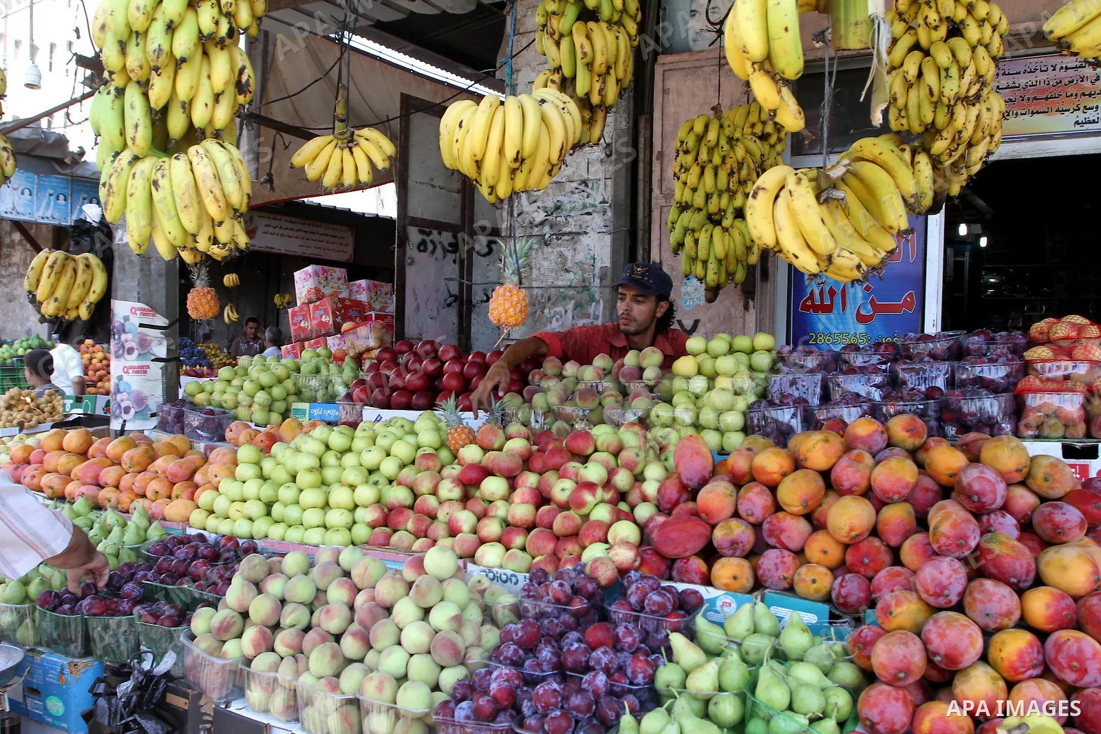 Palestinians shop at a traditional market in preparation for the holy month of Ramadan on August 10,2010. Islam's holy month of Ramadan will begin in 11 August in the Middle East depending on the sighting of the crescent...