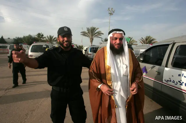 Members of the lifeline "5" convoy arrive to the Gaza Strip from Rafah crossing border on Oct 21,2010. Hundreds of volunteers in several vehicles, from Britain, Turkey and several other countries are taking part in the i...