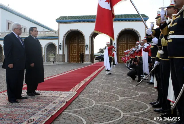 Palestinian President Mahmoud Abbas during a meeting with Tunisian President, Zine El Abidine Ben Ali in Tunis on Jan. 3,2011. Photo by Thaer Ganaim