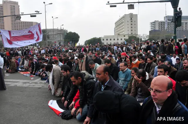 Anti-government protesters demonstrate in Tahrir, or Liberation Square in Cairo, Egypt, Tuesday, Feb. 1, 2011. More than a quarter-million people flooded into the heart of Cairo Tuesday, filling the city's main square in...
