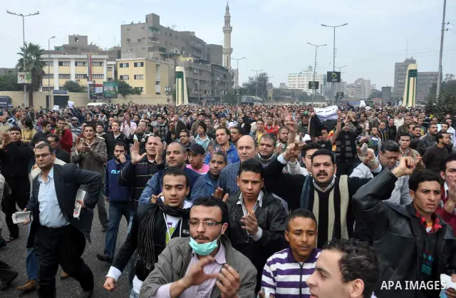 Anti-government protesters demonstrate against president Hosni Mubarak regime in Tahrir, or Liberation Square in Cairo, Egypt, Jan. 28, 2011. Photo by Ahmed Asad