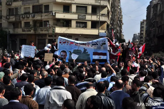 Anti-government protesters demonstrate against president Hosni Mubarak regime in Tahrir, or Liberation Square in Cairo, Egypt, Jan. 30, 2011. Photo by Ahmed Asad