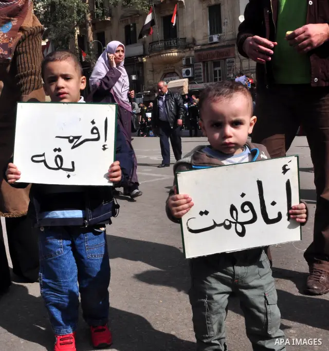 Anti-government protesters demonstrate against president Hosni Mubarak regime in Tahrir, or Liberation Square in Cairo, Egypt, Jan. 31, 2011. Photo by Ahmed Asad
