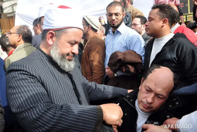 Protestors gather at Tahrir Square, Cairo, Egypt, Feb. 4, 2011. Egyptian minister of Health said Friday that about five thousand people have been injured since Jan. 25, and eight have been killed in clashes between prote...