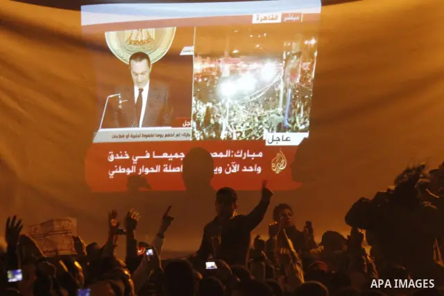 nti-government protesters watch on big screen as Egyptian President Hosni Mubarak makes a televised statement to his nation in Tahrir Square in downtown Cairo, Egypt Thursday, Feb. 10, 2011. Egyptian President Hosni Muba...