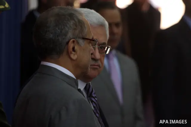 Palestinian President Mahmoud Abbas and East Timor President, Jose Ramos-Horta during the welcome ceremony, as Ramos-Horta arrive to the West Bank city of Ramallah on February 17, 2011. Photo by Issam Rimawi