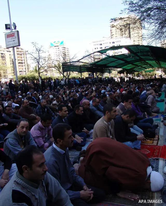 Egyptian pro-Mubarak protesters participate in a demonstration in Cairo, Egypt, Friday Feb. 18, 2011. Photo by Ahmed Asad