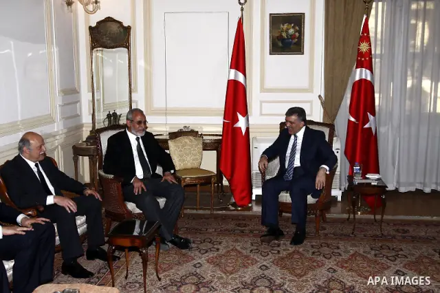Turkish President Abdullah Gul, right, meets with Muslim Brotherhood leader Mohammed Badie in Cairo, Egypt, Thursday, March 3, 2011. Photo by Ahmed Asad