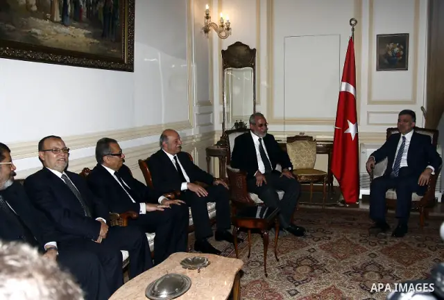 Turkish President Abdullah Gul, right, meets with Muslim Brotherhood leader Mohammed Badie in Cairo, Egypt, Thursday, March 3, 2011. Photo by Ahmed Asad