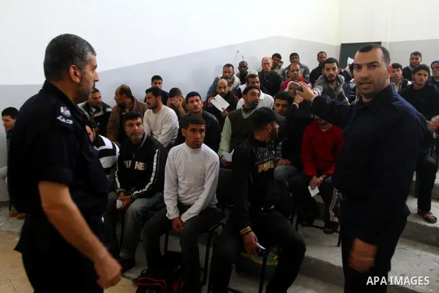 Palestinian prisoners are released from Hamas-run jail in Gaza City, March 5, 2011. Hamas released on Saturday 80 prisoners from its jail after a request from Palestinian Legislative Council.. Photo by Ashraf Amra