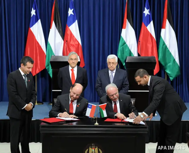 Palestinian President Mahmoud Abbas meets with the Chile's President Sebastian Pinera in the West Bank town of Ramallah on March 5,2011. In the second day visit of Pinera that will also take him to Bethlehem, where he wi...