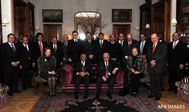Palestinian President Mahmoud Abbas (Abu Mazen) meets with Arab ambassadors in London on March 6, 2011. Photo by Thaer Ganaim