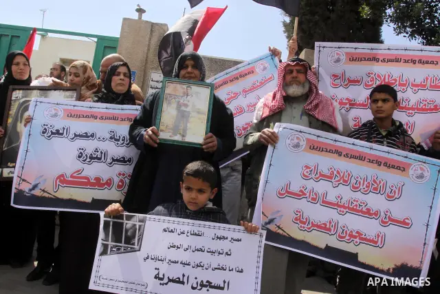 Palestinian jailed relatives take part in a protest calling for the release of Palestinian prisoners from Egyptian jails in front of the Egyptian Embassy in Gaza City on March 9,2011. Photo by Mohammed Asad