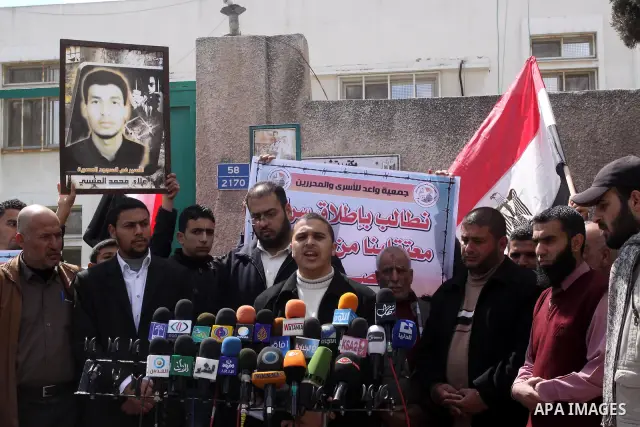 Palestinian jailed relatives take part in a protest calling for the release of Palestinian prisoners from Egyptian jails in front of the Egyptian Embassy in Gaza City on March 9,2011. Photo by Mohammed Asad