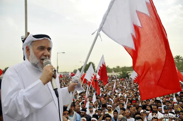Tens of thousands of Bahraini anti-government protesters converged from two directions Saturday, March 12, 2011, to demonstrate outside the walls of King Hamad bin Isa Al Khalifa's Safriya palace in Sadad, Bahrain, south...