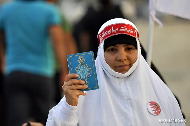 Tens of thousands of Bahraini anti-government protesters converged from two directions Saturday, March 12, 2011, to demonstrate outside the walls of King Hamad bin Isa Al Khalifa's Safriya palace in Sadad, Bahrain, south...