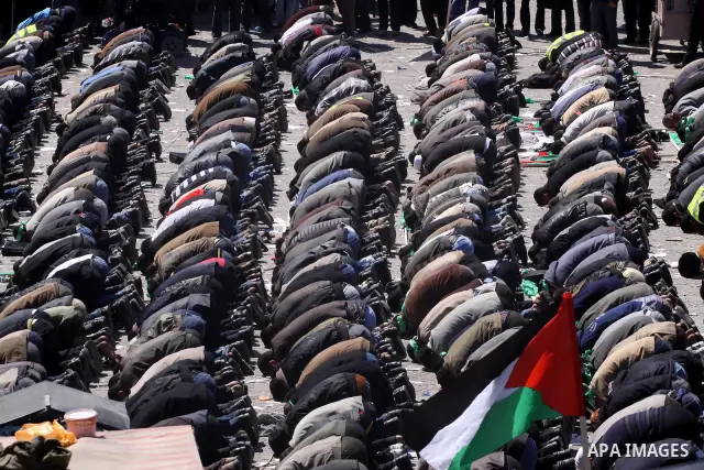 Palestinian demonstrators pray during a protest calling for Palestinian political unity between Gaza's Hamas rulers and the Fatah-dominated Palestinian Authority which rules from Ramallah, on March 15, 2011in Gaza City,...