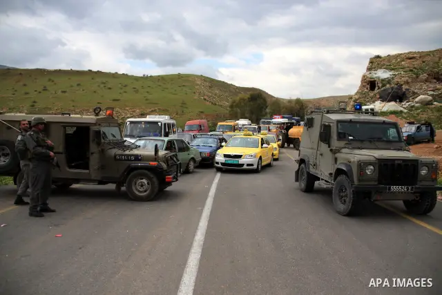 Israeli troops shut down al-Hamra checkpoint during a military operation searching for explosives on the outskirts of the West Bank Jordan Valley, Friday, March 25, 2011. Photo by Wagdi Eshtayah