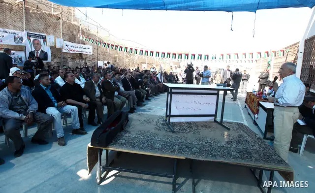 Palestinian prime minister Salam Fayyad visits the southern town of Yatta, near Hebron in the occupied West Bank, on March 30, 2011, as hundreds of people across Israel and Palestinian territories were holding a series o...