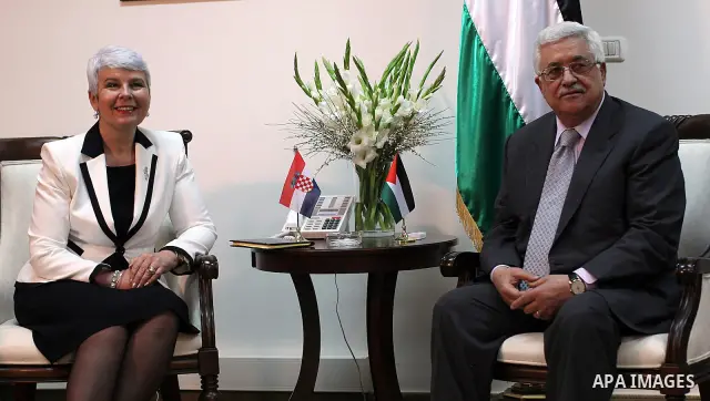 Palestinian President Mahmoud Abbas meets with the Croatian Prime Minister Jadranka Kosor at Abbas office in the West Bank town of Ramallah, on 31 March 2011.phot by Atef Safadi/ pool