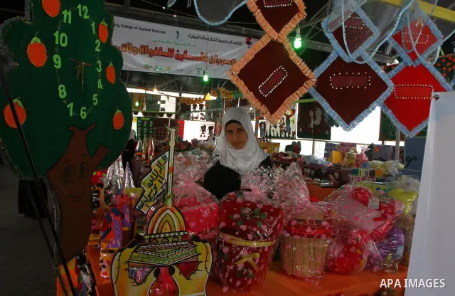 Palestinians participate in a celebration Palestine for children "suffering and hope" in Gaza city on April 4,2011.. Photo by Ashraf Amra