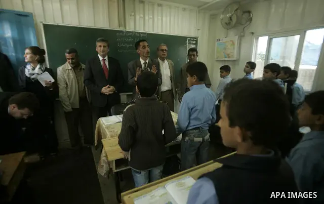Austrian Foreign Minister Michael Spindelegger visits a UN-run school in central Gaza Strip refugee camp of Nusseirat on April 6, 2011. Photo by Abed Rahim Khatib