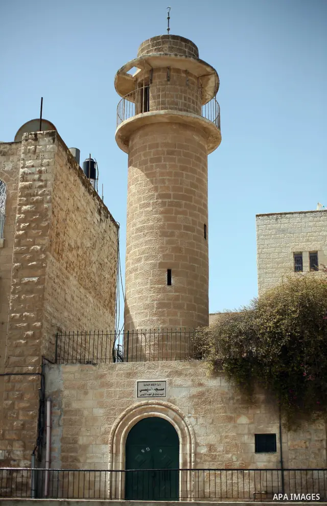 Disi mosque in the Jewish Quarter in the Old City in East Jerusalem. April 14 2011. Photo by Sliman Khader