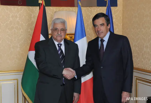 Palestinian President Mahmoud Abbas (Abu Mazen) during a meeting with French Prime Minister Francois Fillon in the France capital of Paris on April 21, 2011. Photo by Thaer Ganaim