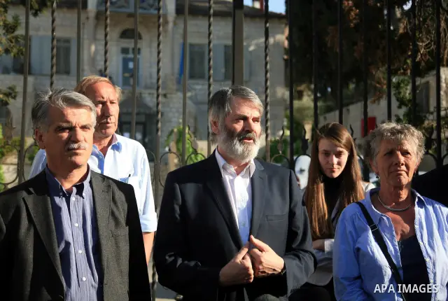 European Parliament deputies gather to attend a press conference in front of Orient House in East Jerusalem on April 26,2011. Photo by Sliman Khader