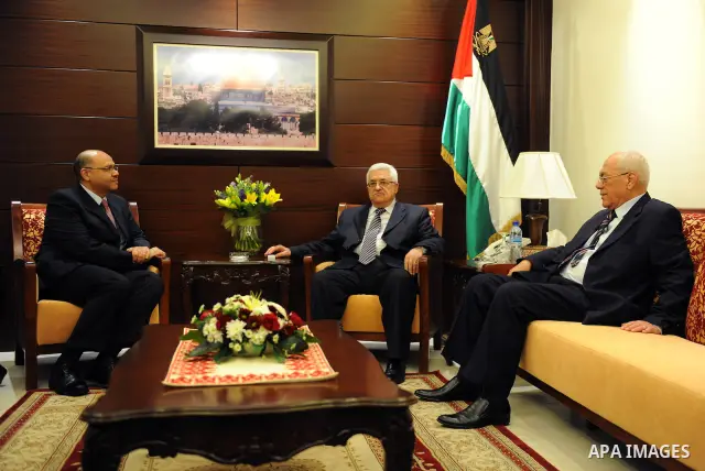 Palestinian President Mahmoud Abbas (Abu Mazen) discusses the latest developments in the arena of reconciliation between Fatah and Hamas during the meeting with the Egyptian ambassador in the West Bank city of Ramallah o...
